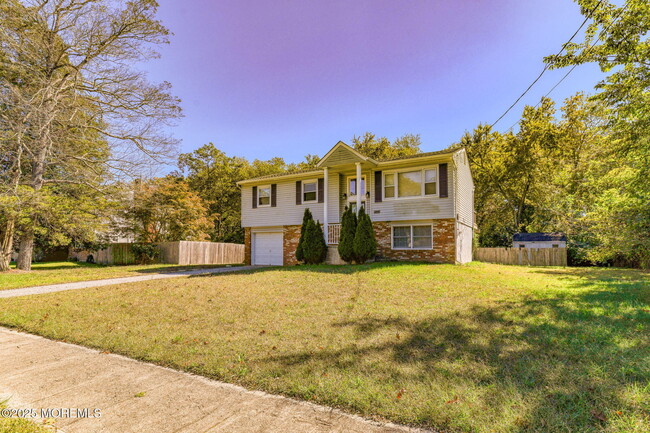 Building Photo - 204 Mill Creek Dr