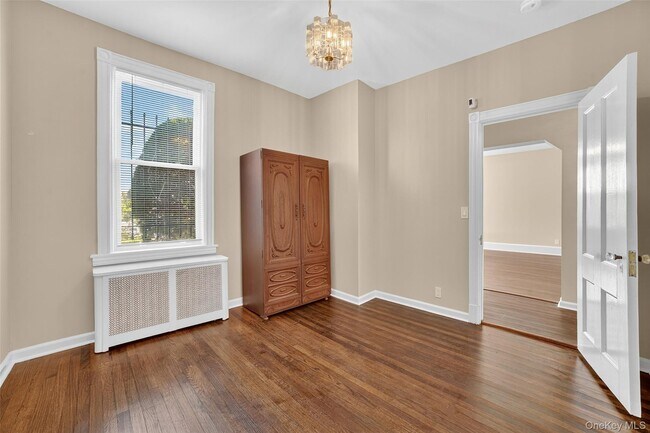 Building Photo - 81 Woodland Ave
