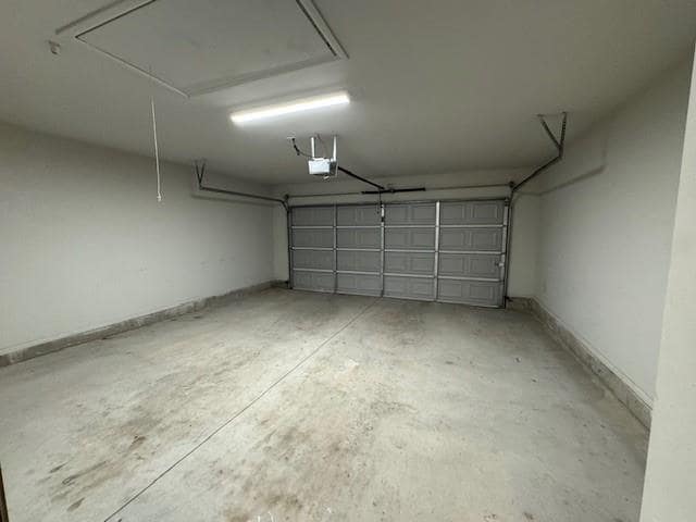 Building Photo - 2417 Northcreek Ln