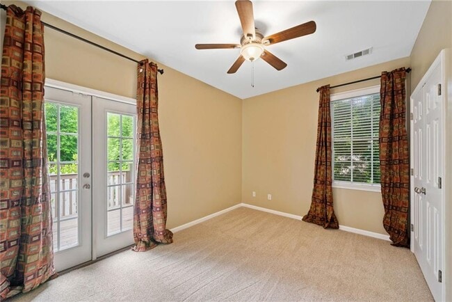 Building Photo - 726 Gardenside Cir SE