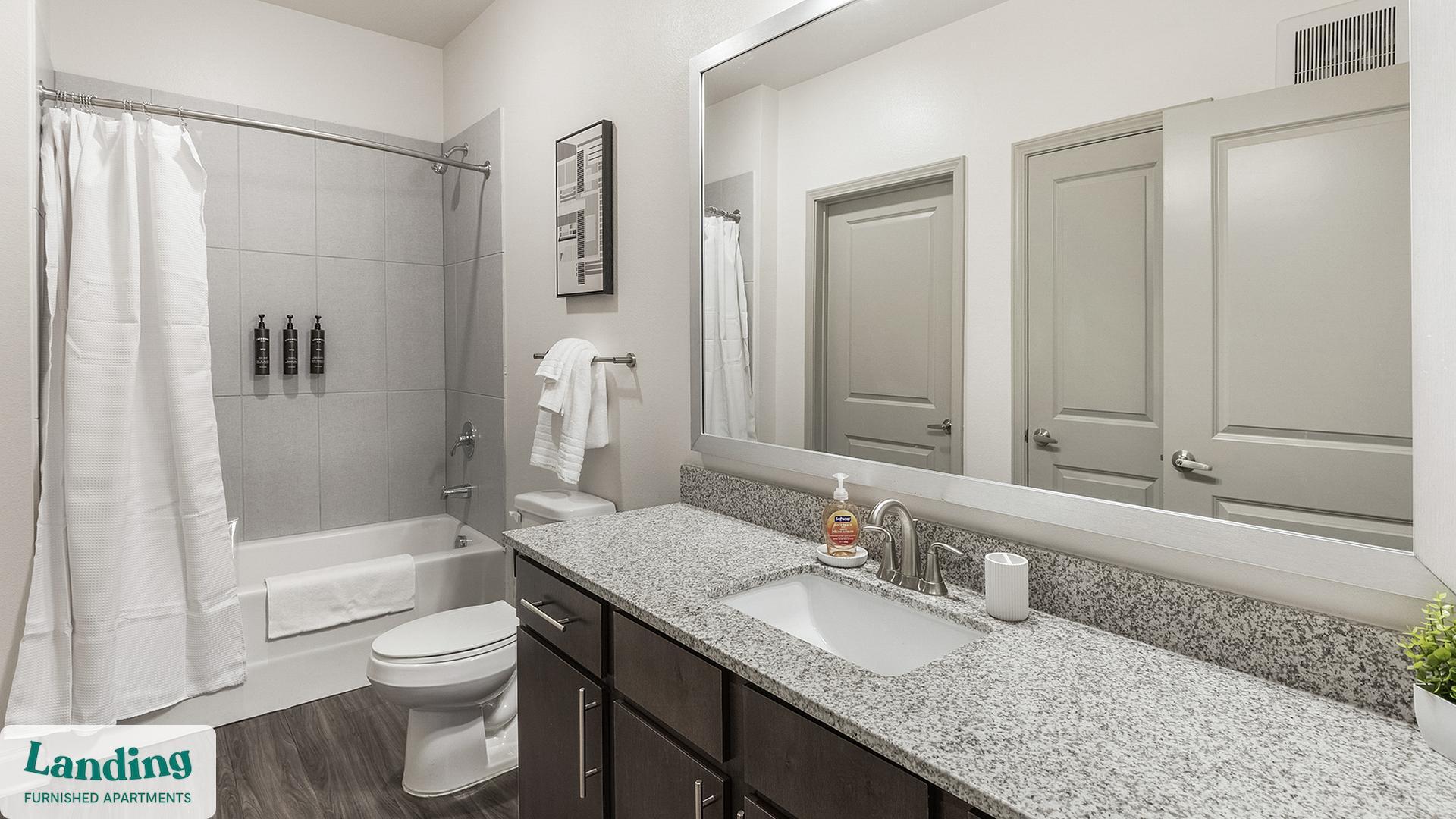 Building Photo - 2800 NE Green Oaks Blvd