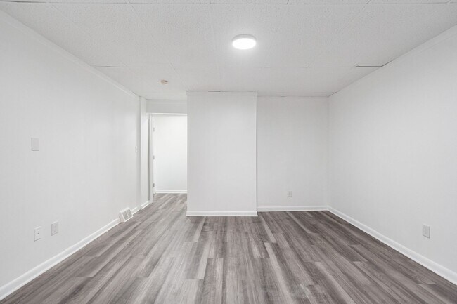Building Photo - 1809 Lowrie St