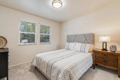 Building Photo - **FIRST MONTH FREE**!!  Immacutate, FULLY FURNISHED 2-Bed - 1 Bath Duplex with Garage & Fenced Ya...