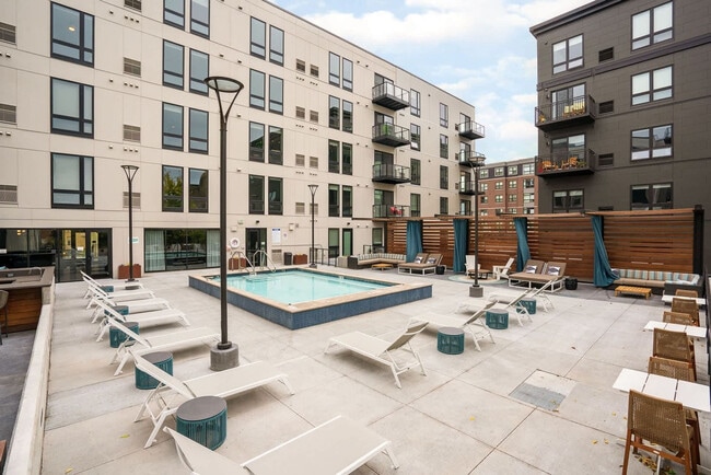 Building Photo - 1410 Nicollet Ave