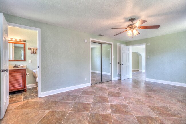 Building Photo - Gorgeous Mediterranean Style Home in Ormond Beach!
