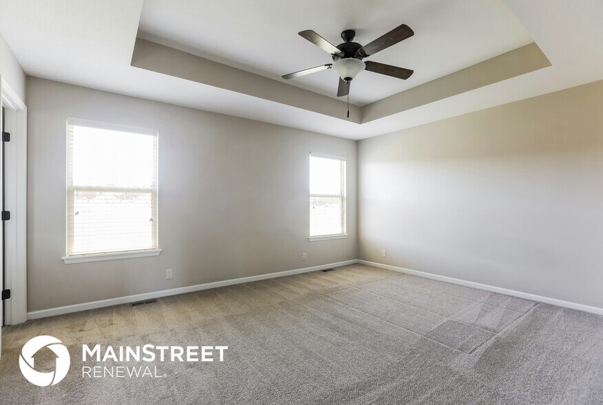 Building Photo - 1405 NW High View Dr