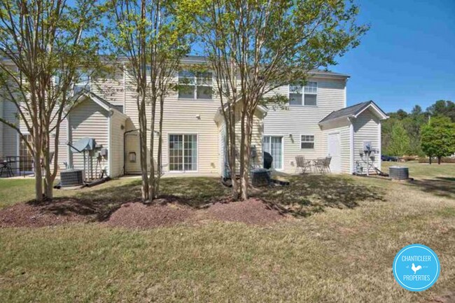 Building Photo - 1725 TW Alexander Dr