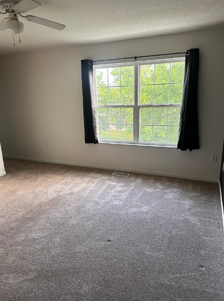 Building Photo - 8257 Deering Oaks Dr