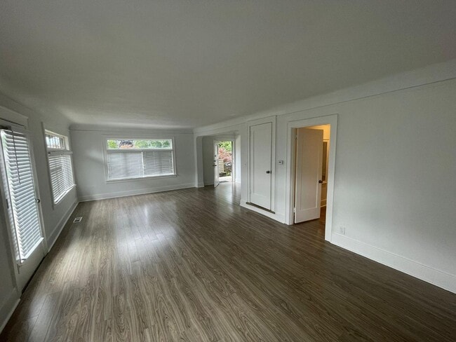 Building Photo - 1475 NW 92nd St