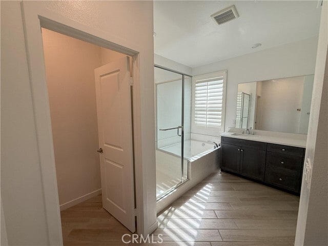 Building Photo - 39613 Taffala Dr