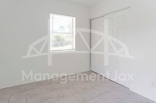 Building Photo - 3622 Ardisia Rd