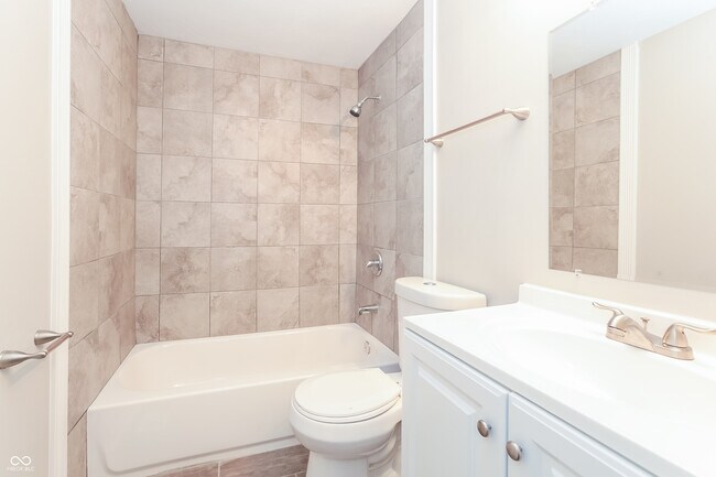 Building Photo - 2313 Bernie Dr