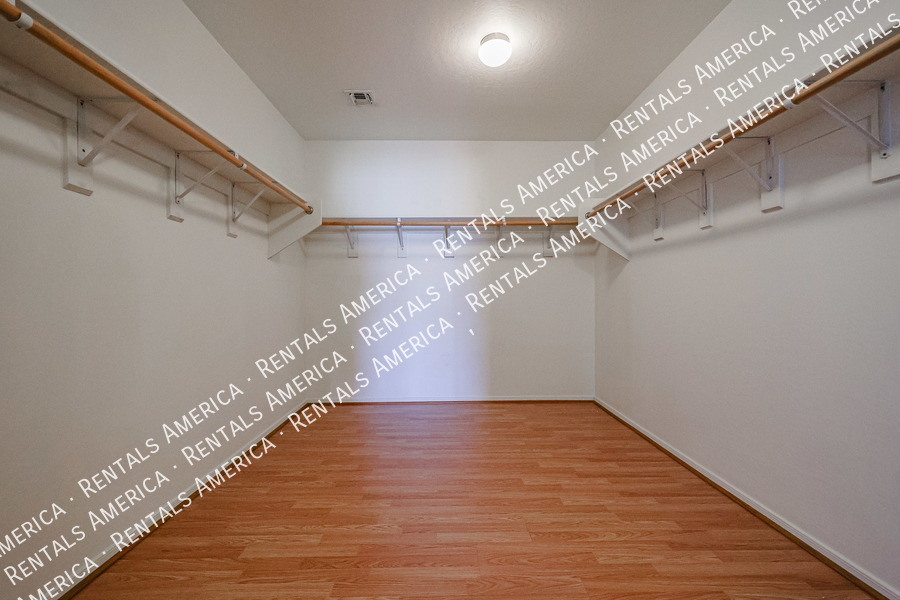 Building Photo - 42592 W Palmyra Ct
