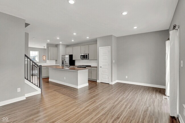 Building Photo - 3517 Buckner Dr