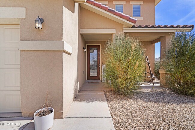 Building Photo - 956 Clapham St