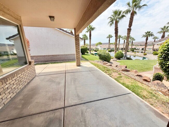 Building Photo - 143 187 N Westridge Dr