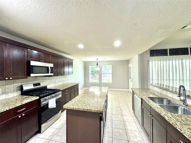 Building Photo - 5706 Painted Trail Dr