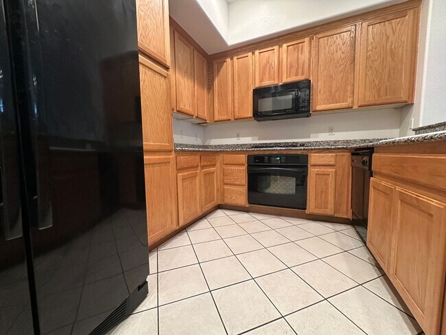 Building Photo - Luxury guard-gated mid-rise Manhattan Cond...