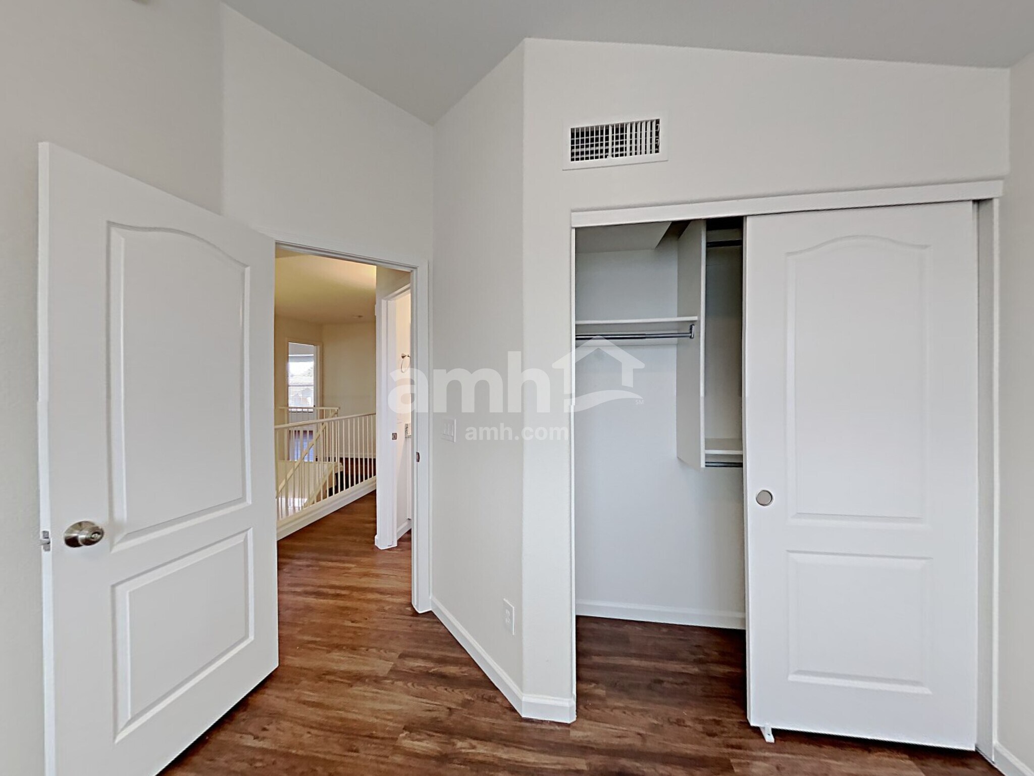 Building Photo - 9824 E Onza Ave