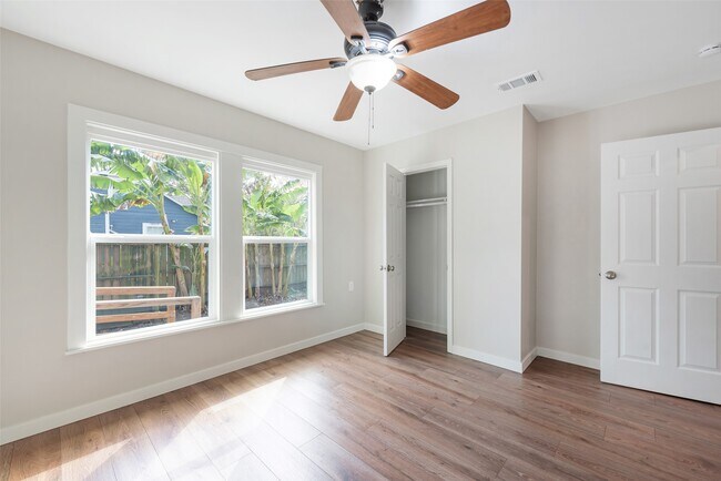 Building Photo - 1200 Adams St