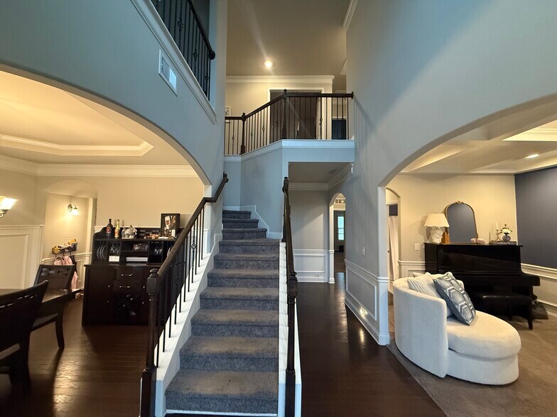 Building Photo - 121 Wild Hickory Cir