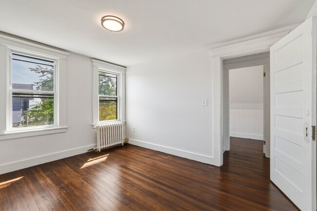 Building Photo - 152 Dekalb Ave