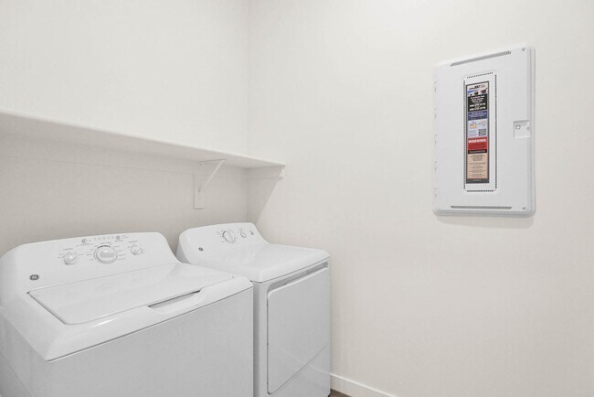 Building Photo - 3130 E Flintlock Dr