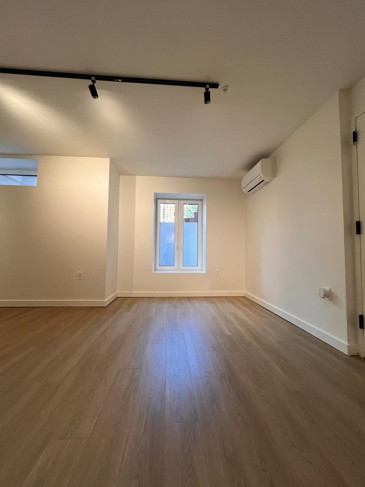 Building Photo - 329 Pacific Ave