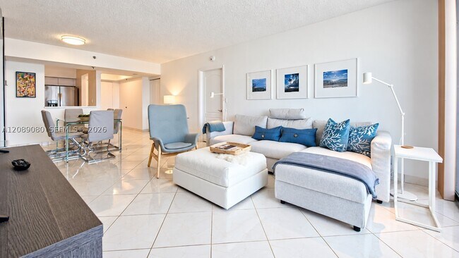 Building Photo - 9455 Collins Ave