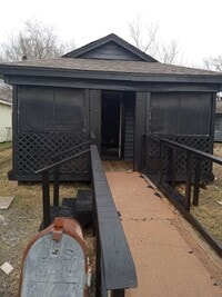 Building Photo - 2427 Fayle St