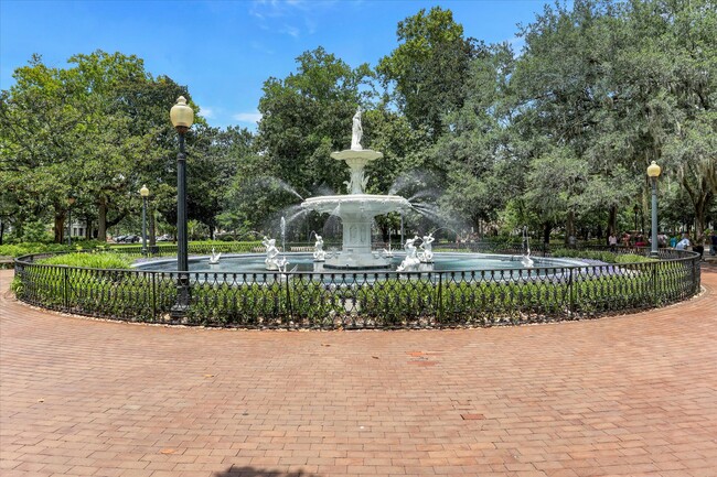 Forsyth Park, Fountain - 716 Barnard St