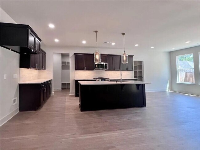 Building Photo - New Beginnings Start At AMRR: Luxury 4 Bedroom Home In Fayetteville