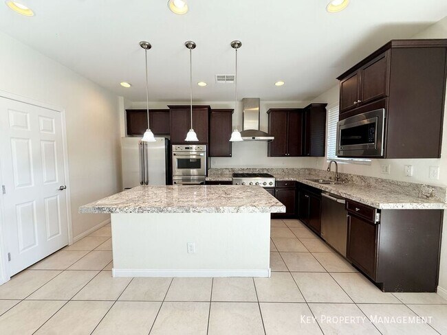 Building Photo - 7769 Britton Rose Dr