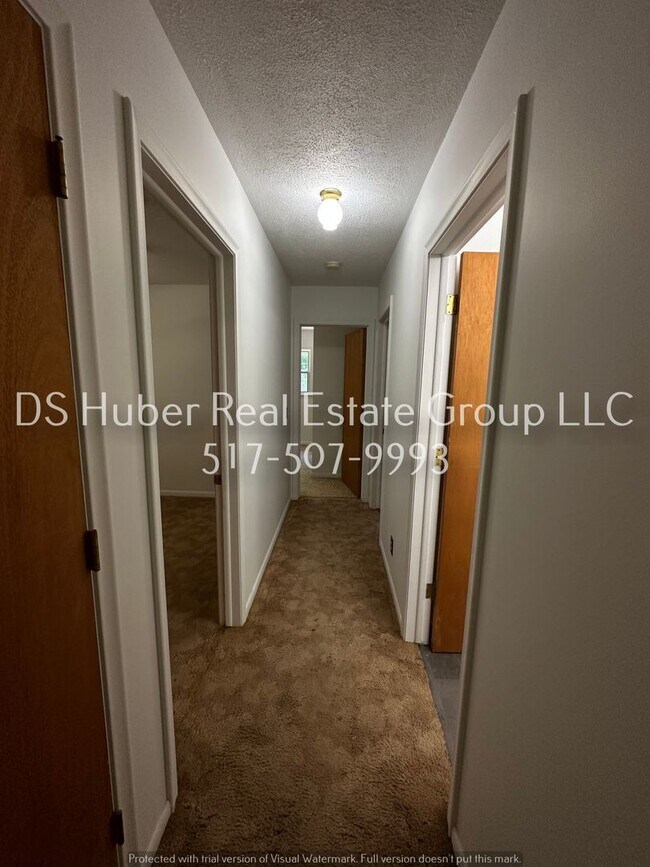 Building Photo - 12469 Kruger Ln