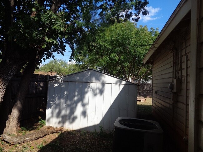 Building Photo - FOUR BEDROOM