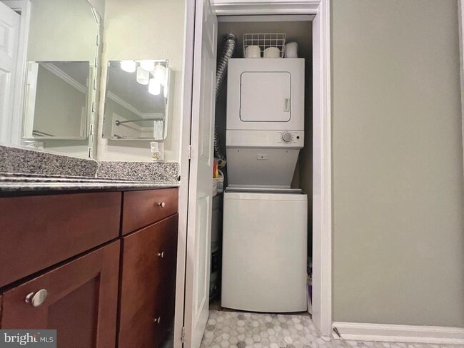 Building Photo - 3312 Wyndham Cir