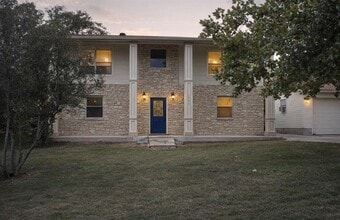 Building Photo - 1502 Kohlers Trail