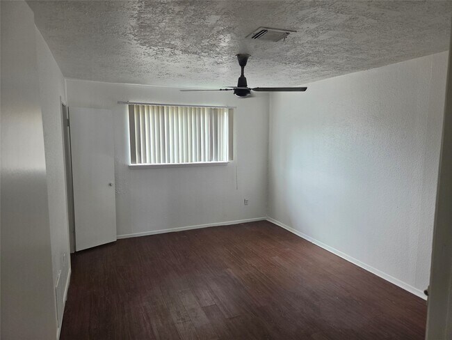Building Photo - 158 Goodson Dr