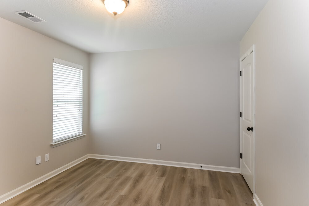 Building Photo - 2565 Woodcutter Dr