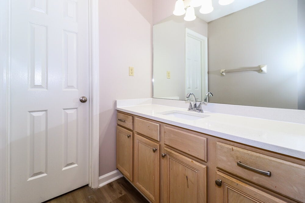 Building Photo - 7121 Showboat Ln