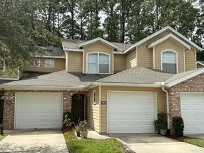 Building Photo - 10200 Belle Rive Blvd