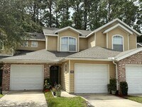 Building Photo - 10200 Belle Rive Blvd