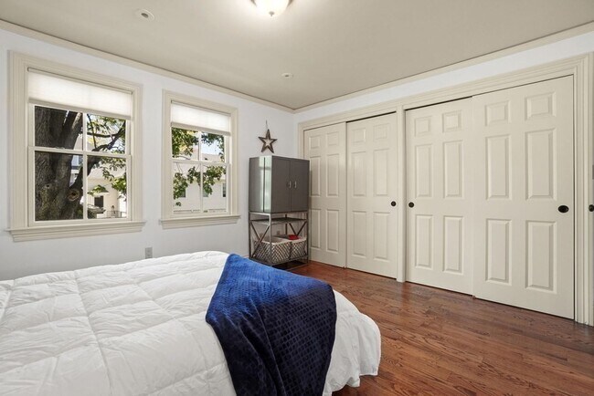 Building Photo - 28 Pennsylvania Ave