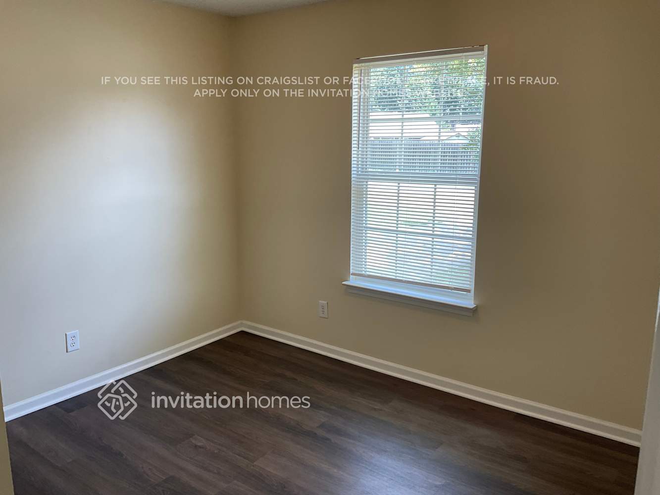 Building Photo - 7906 Lobilia Ln