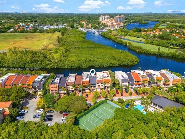 Building Photo - 6124 Paradise Point Dr