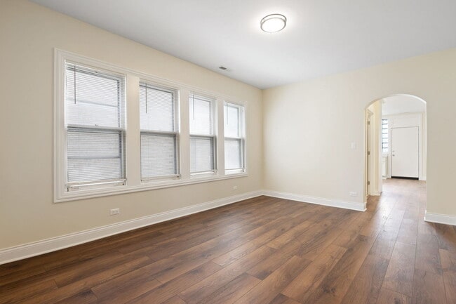 Building Photo - 1639 E 86th Pl