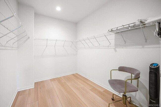 Building Photo - 2612 Babaco St