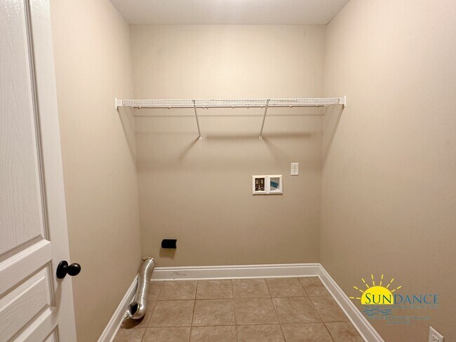 Building Photo - Beautiful 3 Bedroom Home in Milton!