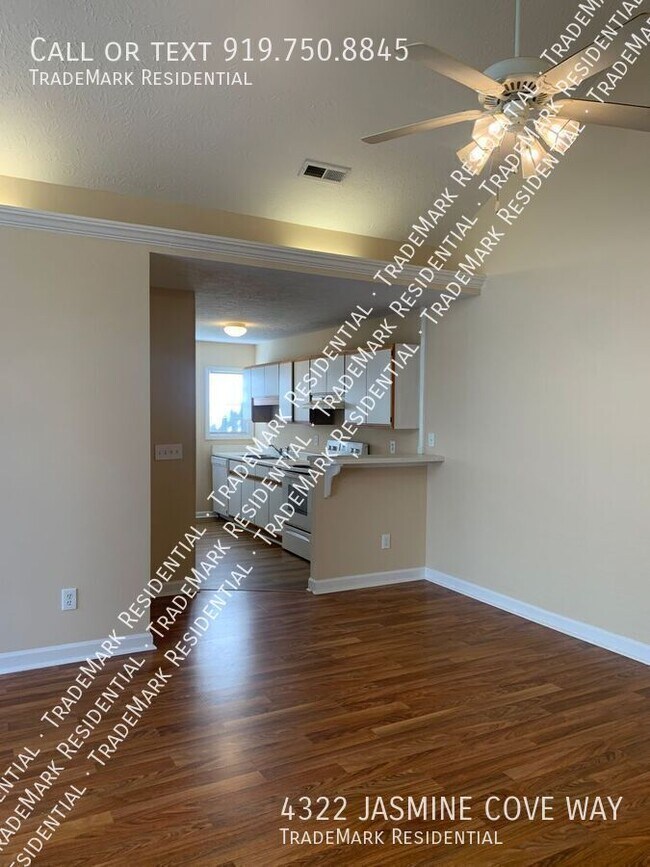 Building Photo - 4322 Jasmine Cove Way