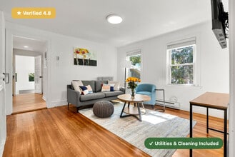 Building Photo - RoostUp Furnished Private Bedroom in Jamai...